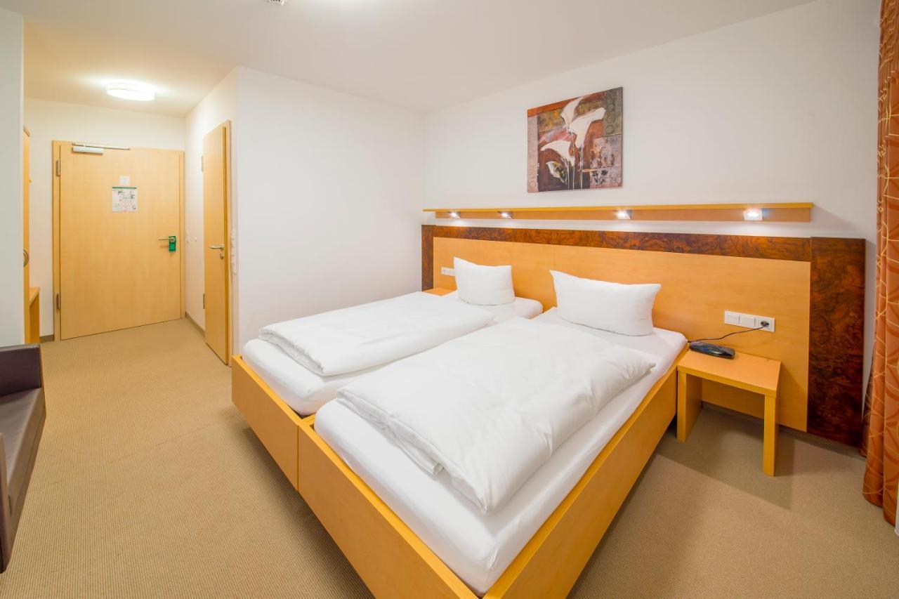 Hotel Nuernberger Hof Neumarkt in der Oberpfalz Dış mekan fotoğraf