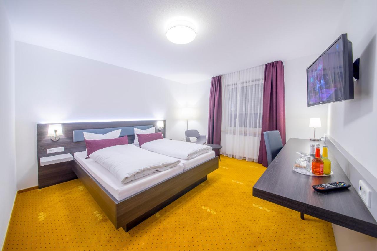 Hotel Nuernberger Hof Neumarkt in der Oberpfalz Dış mekan fotoğraf